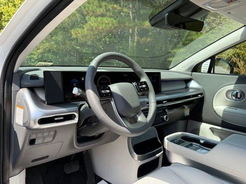 New 2026 Hyundai Ioniq 9 SEL image 15