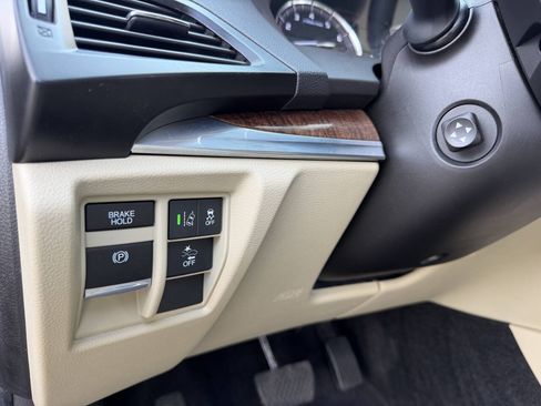 Used 2020 Acura MDX FWD image 21