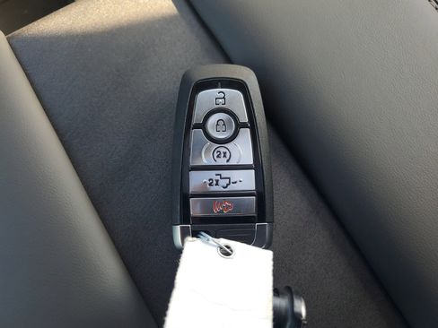 New 2026 Ford F450 Platinum w/ Platinum Plus Package image 24