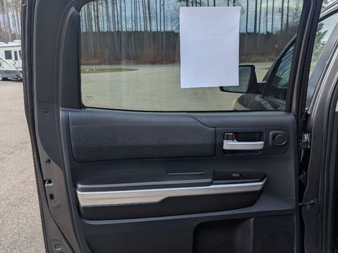 Used 2016 Toyota Tundra SR5 image 15