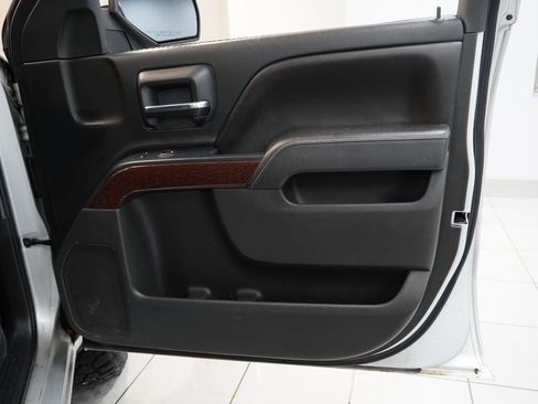 Used 2016 GMC Sierra 1500 SLE w/ SLE Value Package image 30