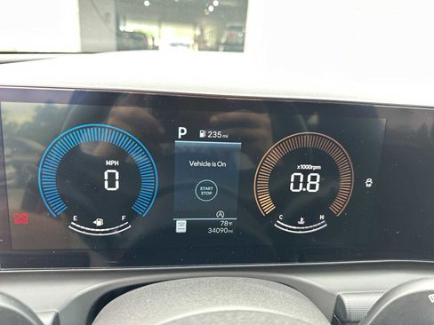 Used 2025 Hyundai Tucson SEL image 19