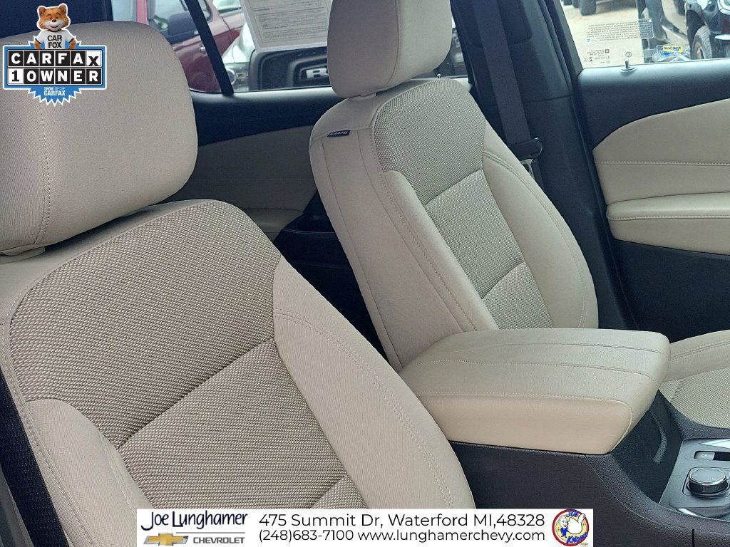 Used 2023 Chevrolet Traverse LT w/ LPO, Cargo Package AWD/4WD image 27