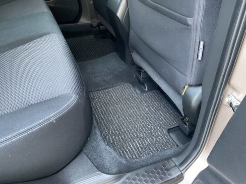 Used 2015 Subaru Forester 2.5i Premium image 33