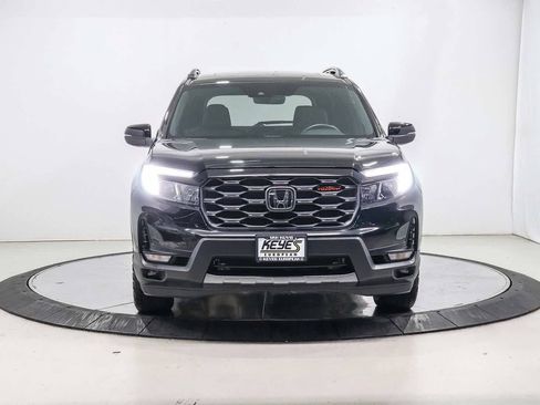 Used 2024 Honda Passport TrailSport image 6