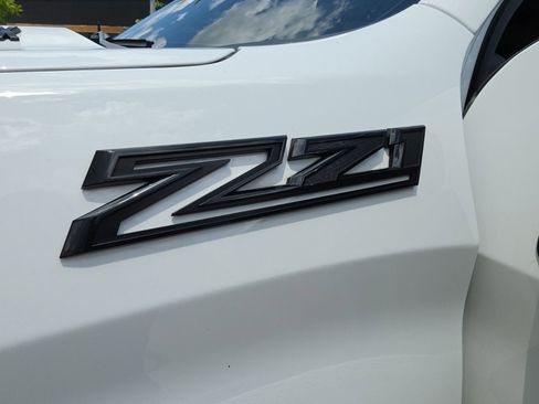 Used 2023 Chevrolet Silverado 1500 RST AWD/4WD image 11