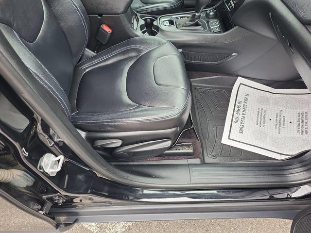Used 2019 Jeep Cherokee Latitude w/ Popular Appearance Group AWD/4WD image 19