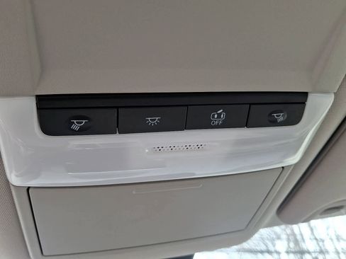 Used 2024 Nissan Altima 2.5 SV image 24