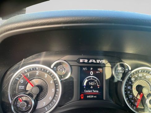 Used 2020 RAM 1500 Big Horn AWD/4WD image 18