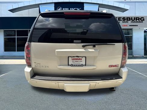 Used 2013 GMC Yukon Denali AWD/4WD image 6