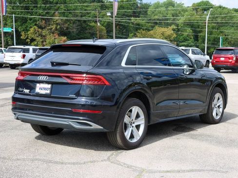 Used 2021 Audi Q8 Premium w/ Convenience Package AWD/4WD image 3