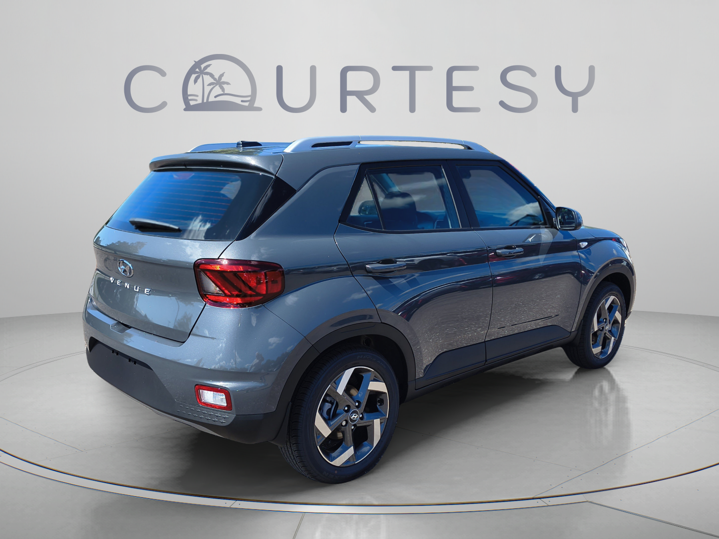 New 2026 Hyundai Venue SEL FWD image 5