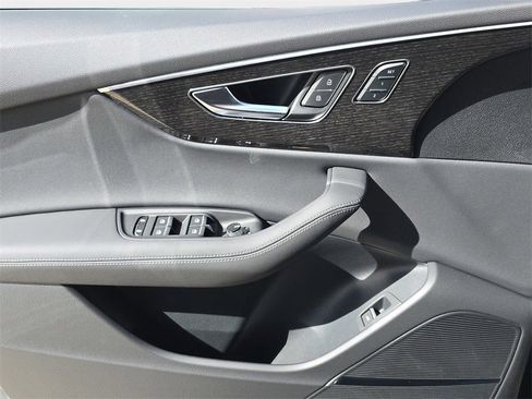 New 2026 Audi Q8 Premium Plus image 18