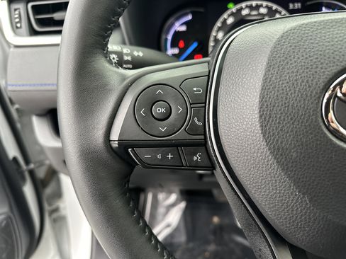 Certified 2023 Toyota RAV4 SE image 19