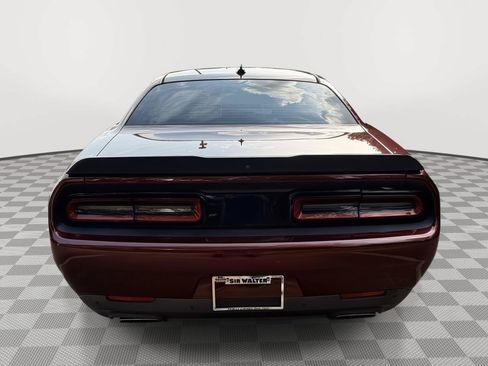 Used 2019 Dodge Challenger R/T RWD image 8