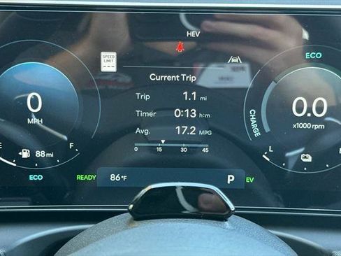 New 2025 Hyundai Tucson Limited image 23