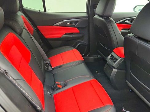 Used 2025 Chevrolet Equinox EV RS image 21