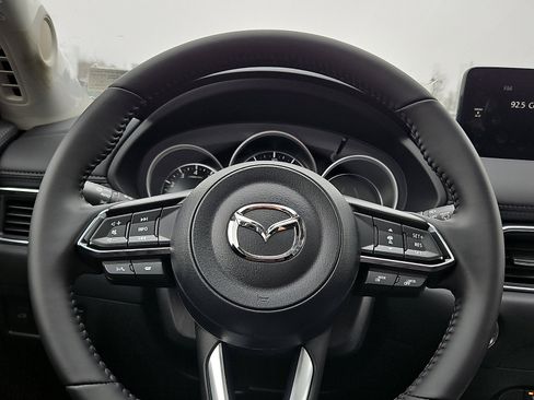 New 2025 MAZDA CX-5 AWD 2.5 S w/ Preferred Package image 17