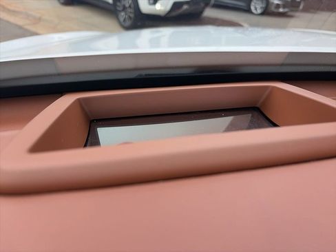 Used 2020 Genesis G90 3.3T Premium image 13