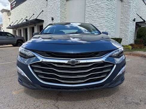 Used 2024 Chevrolet Malibu RS FWD image 2