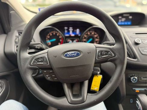 Used 2017 Ford Escape S FWD image 9