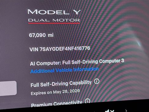 Used 2022 Tesla Model Y Performance AWD/4WD image 17