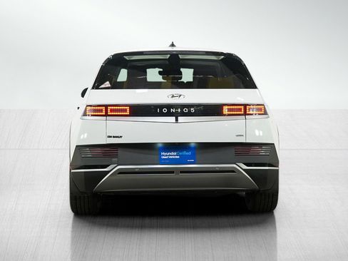Used 2023 Hyundai Ioniq 5 SEL w/ Cargo Package AWD/4WD image 4