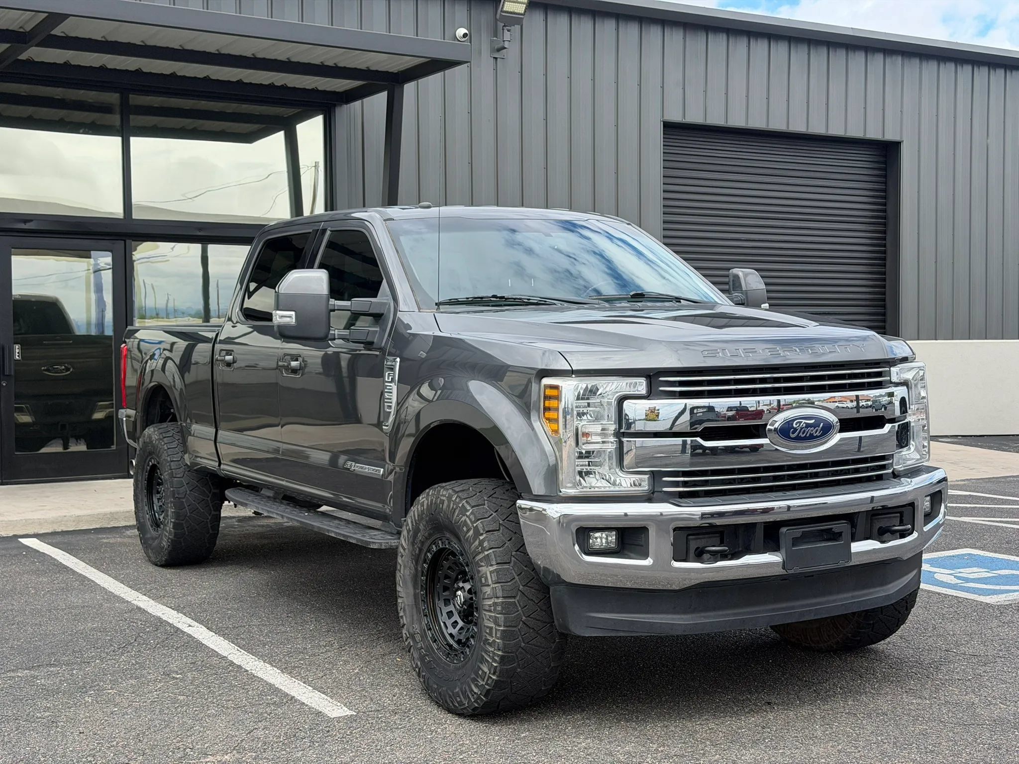 Used 2018 Ford F350 Lariat AWD/4WD image 15