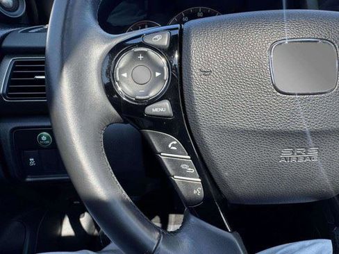 Used 2017 Honda Accord EX-L image 29