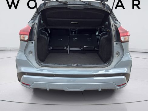 Used 2021 Nissan Kicks SR w/ SR Premium Package FWD image 19