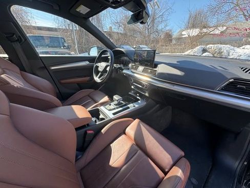 Used 2025 Audi Q5 2.0T Premium image 31