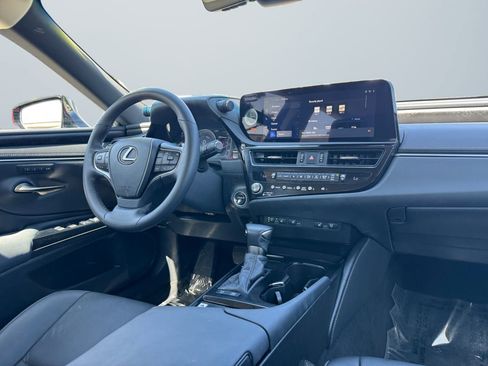 Used 2024 Lexus ES 300h w/ Premium Package FWD image 14