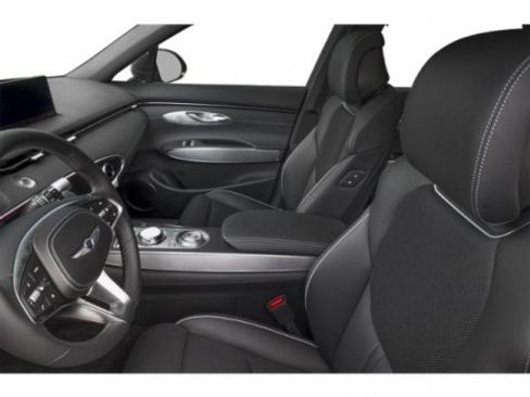 Used 2025 Genesis GV70 3.5T Sport w/ Sport Advanced Package image 11