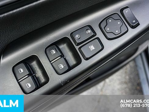 Used 2023 Hyundai Kona Limited image 49