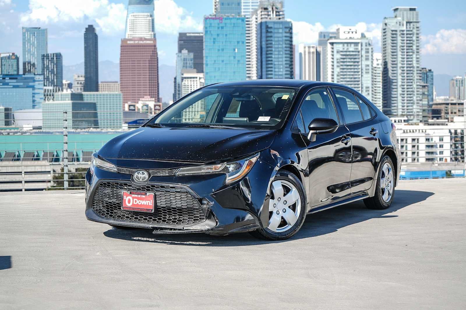 Used 2020 Toyota Corolla LE FWD image 1