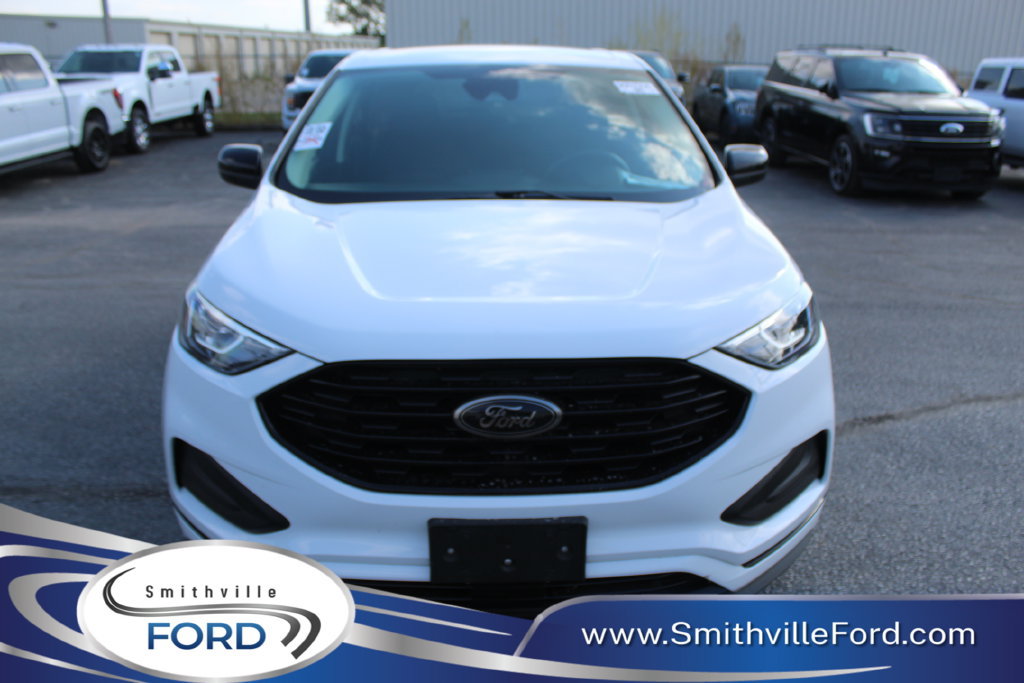 Used 2023 Ford Edge SE w/ Black Appearance Package AWD/4WD image 1