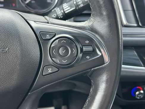 Used 2021 Buick Enclave Essence w/ Sound and Sites Package image 23