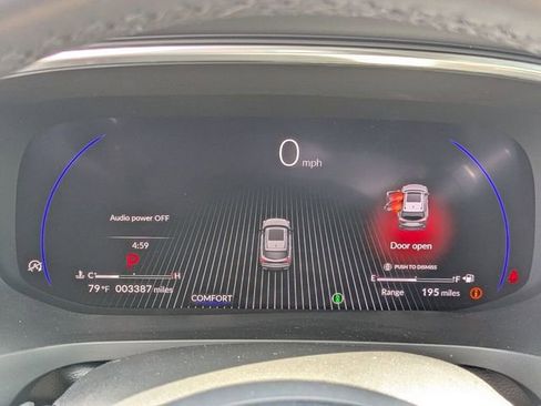 Certified 2025 Acura MDX SH-AWD image 23
