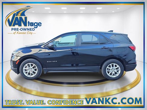 Used 2024 Chevrolet Equinox LS w/ LS Convenience Package image 10