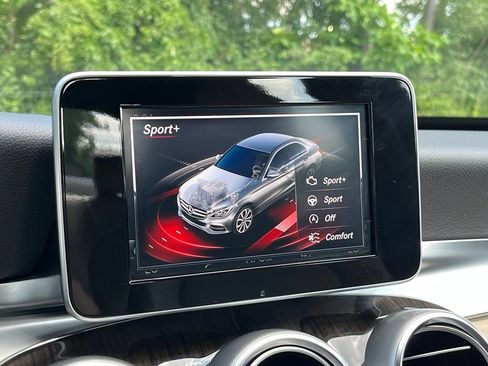 Used 2018 Mercedes-Benz C 300 Sedan image 44