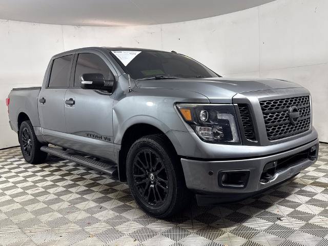 Used 2018 Nissan Titan SV w/ SV Convenience Package AWD/4WD image 1