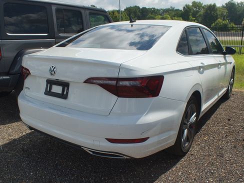 Used 2021 Volkswagen Jetta R-Line FWD image 4