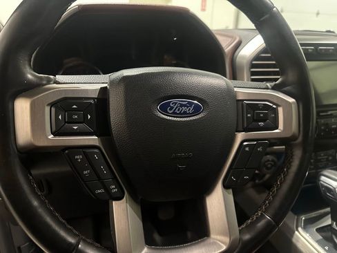 Used 2020 Ford F150 Platinum w/ Equipment Group 701A Luxury image 18