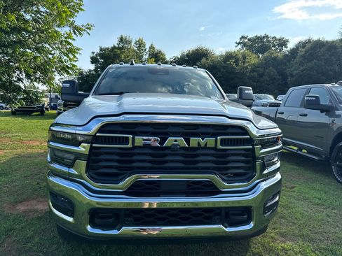New 2026 RAM 3500 Big Horn AWD/4WD image 2