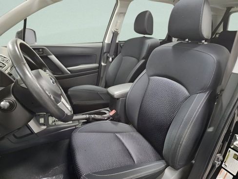 Used 2018 Subaru Forester 2.5i Premium w/ All-Weather Package image 22