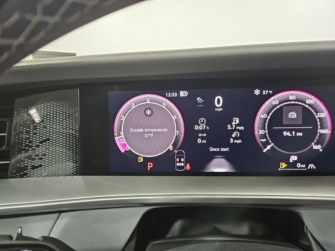 New 2026 Volkswagen Tiguan SE AWD/4WD image 15