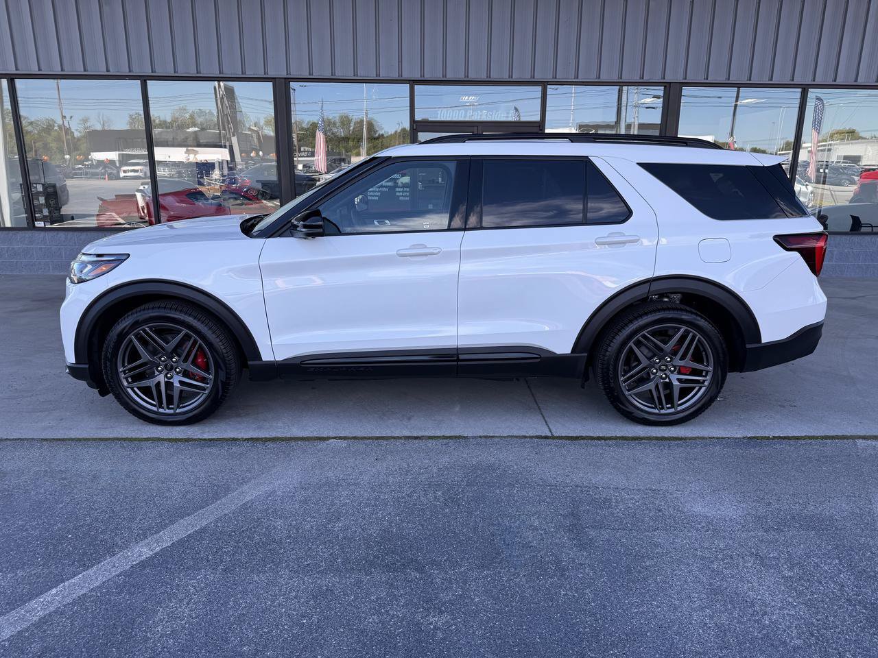 Used 2026 Ford Explorer ST w/ Sun And Sound Package AWD/4WD image 7