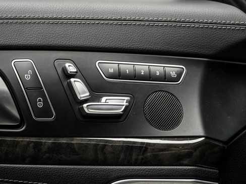 Used 2014 Mercedes-Benz SL 550 image 35