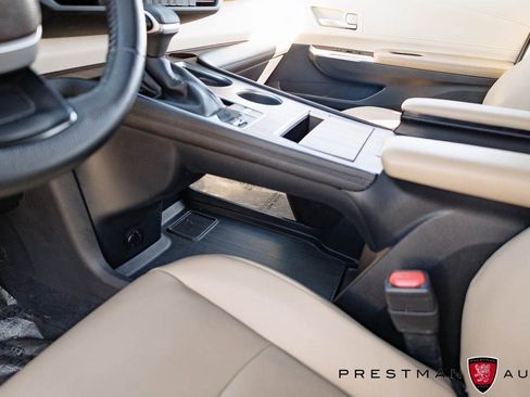 Used 2022 Toyota Sienna XLE image 37