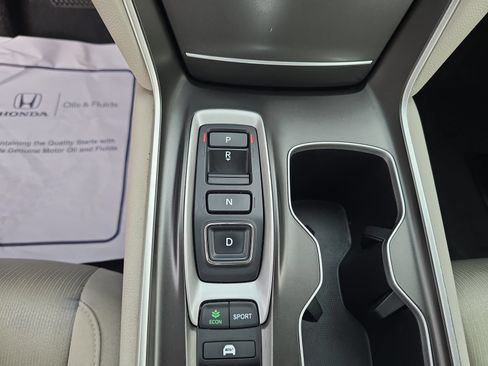 Used 2021 Honda Accord EX image 21